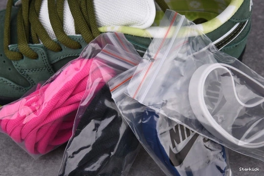 BV1310-337 Dunk Nike SB Green Box) Concepts Lobster Low (Regular 1123